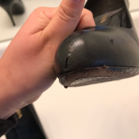 Prada Black Leather Pumps - Picture 6 of 8